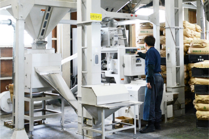 精米工場の様子